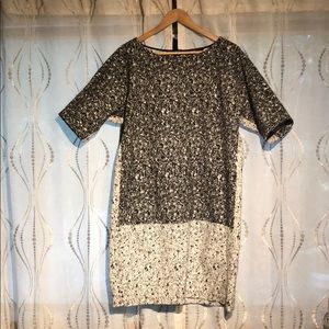 Graphic black & white dress with pockets